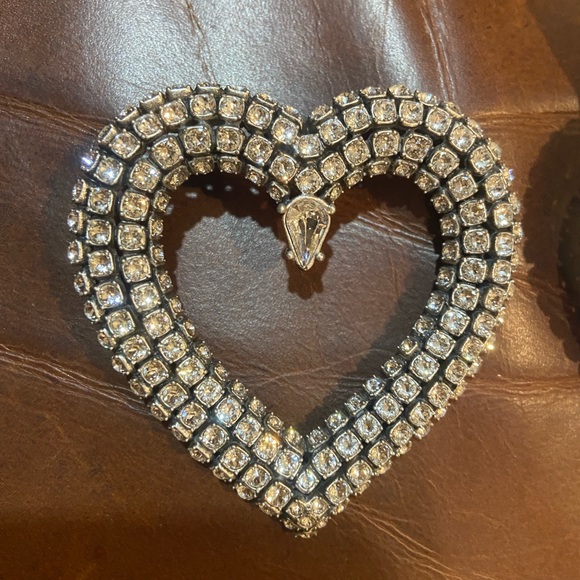 Balenciaga crystal heart earrings - Picture 4 of 11